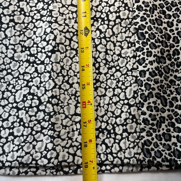 Anne Taylor Animal Print Skirt | Size 8 - Picture 11 of 13